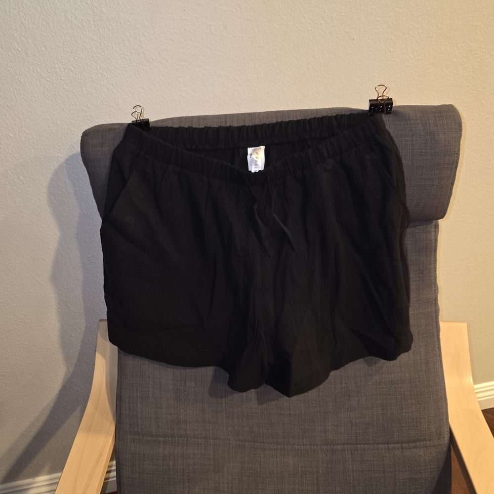 Fabletics Black High Waist Women's Shorts